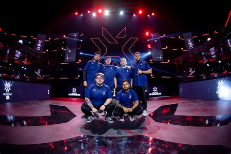 lcq valorant 2022 tambah sebulan WoW agar dapat gems isi koin Amazon Voucher Viu sambil nonton iklan mudah image 1